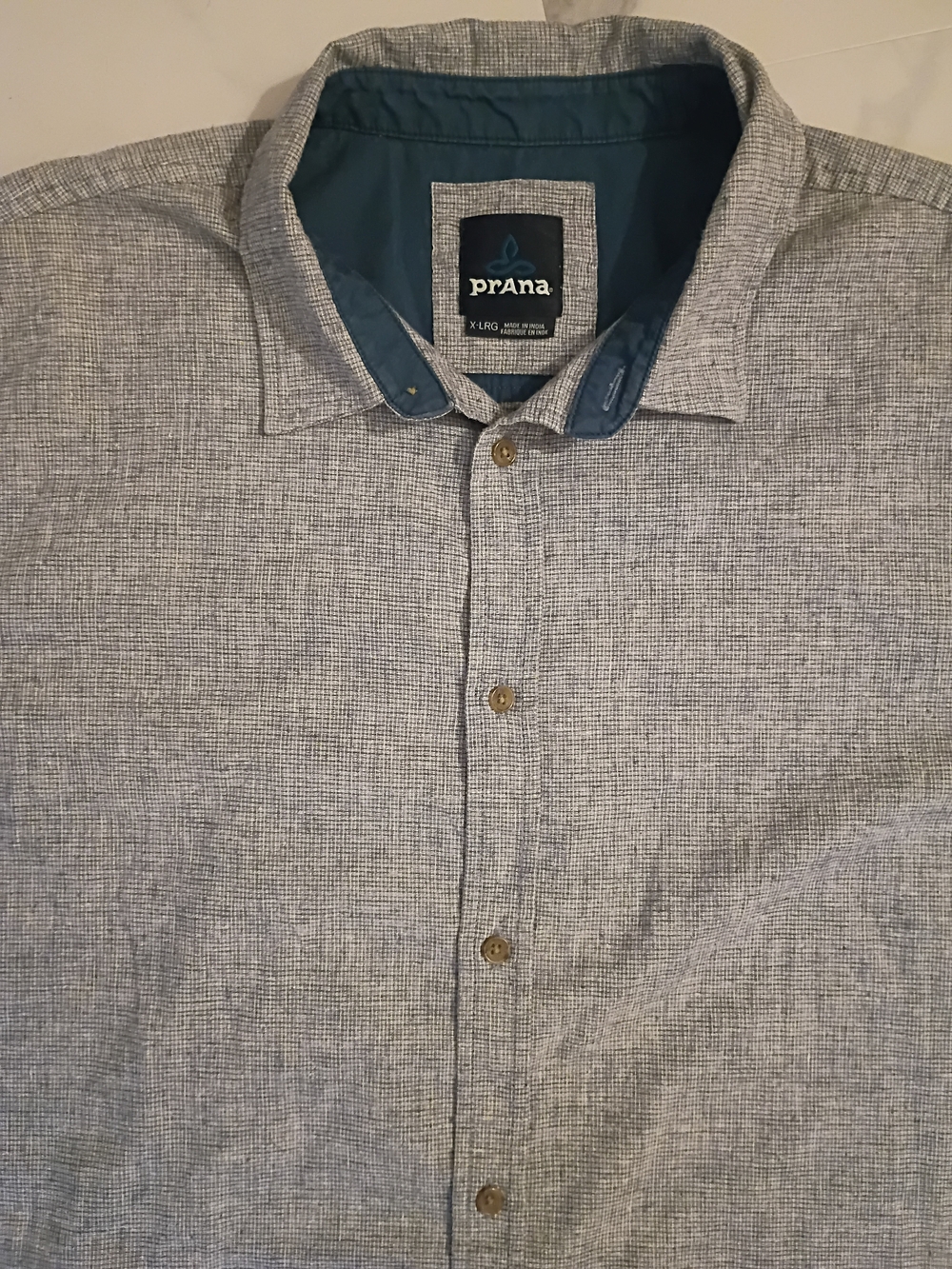 Prana Men's Grey Button-Down Shirt with Teal Contrast Collar
